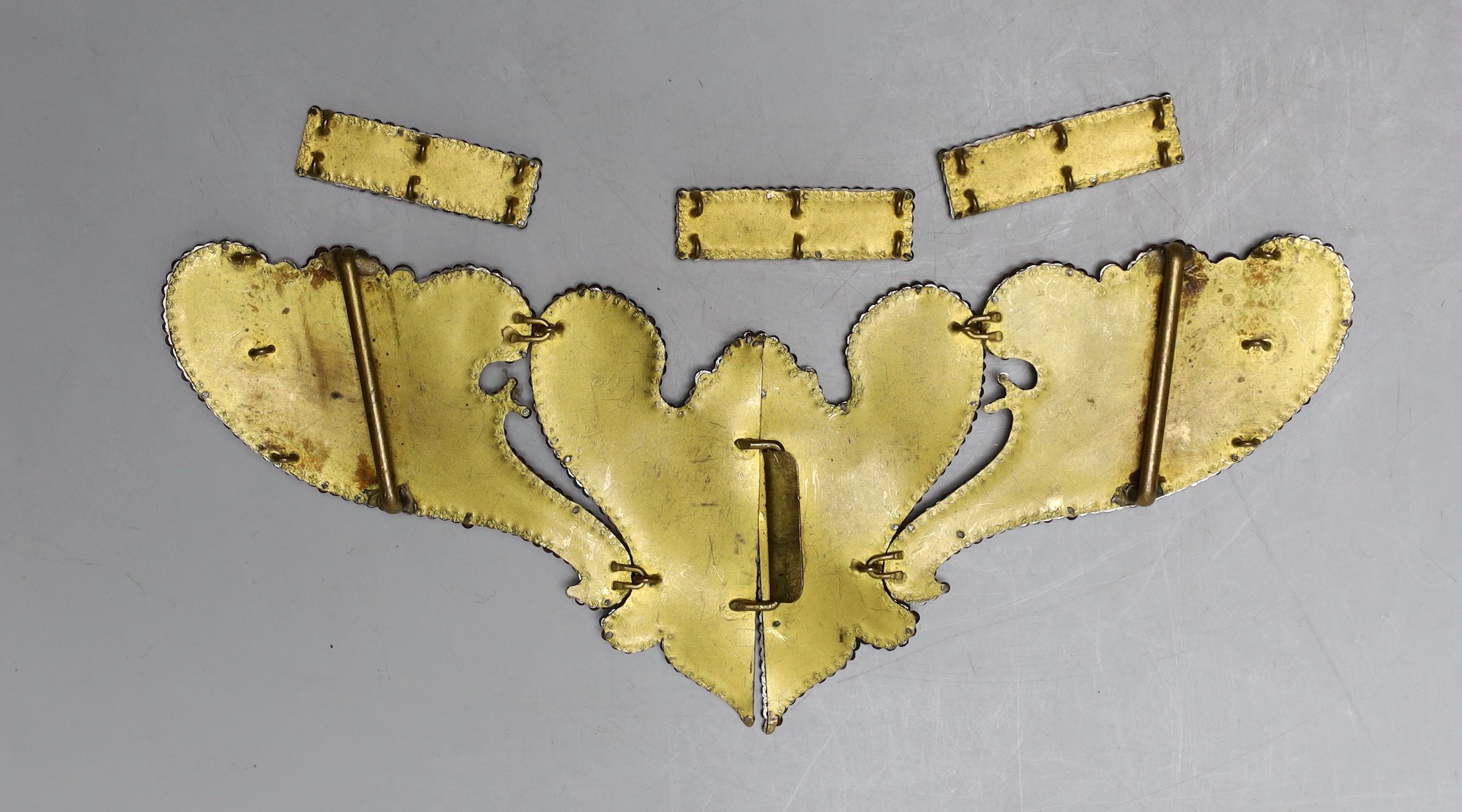A Georgian belt buckle (2 pieces) and four small shoe attachments